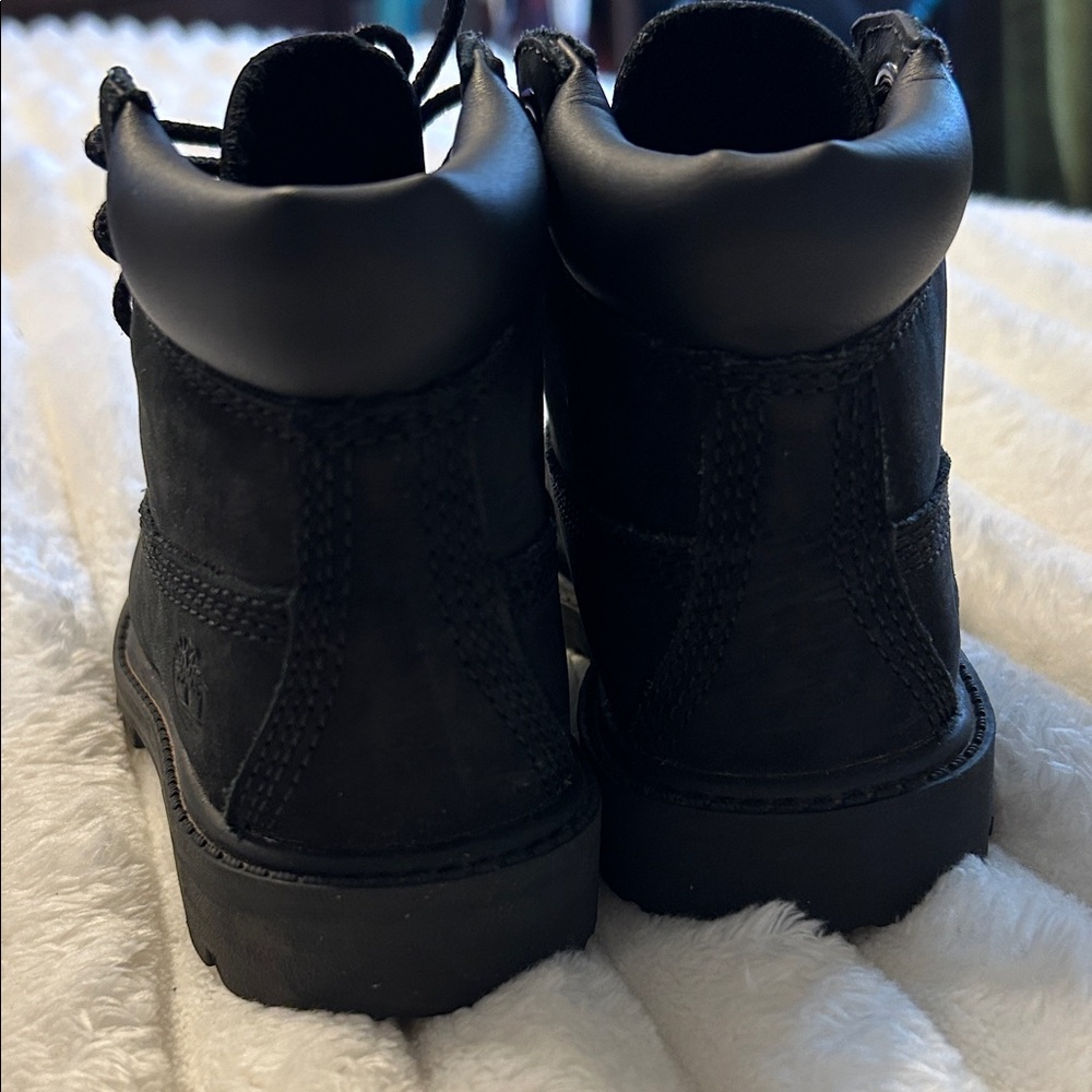 Timberland Black Kids Boots - Picture 6 of 14